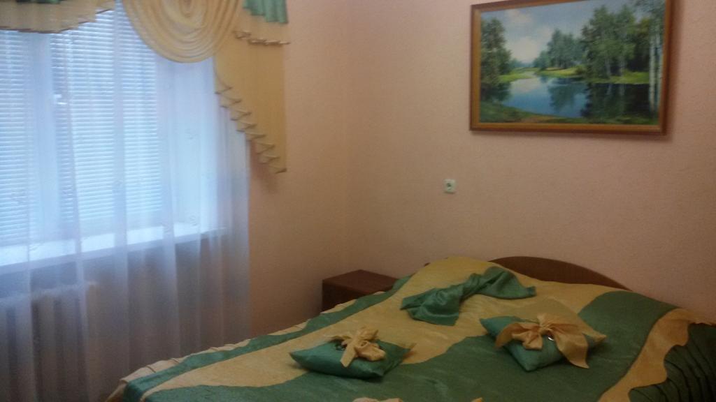 Apartments On Leninskaya Street เนียสวิจ ภายนอก รูปภาพ